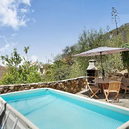 Деревянный коттедж Charming In Palmas De Gran Canaria With Private Pool Лас-Пальмас-де-Гран-Канария